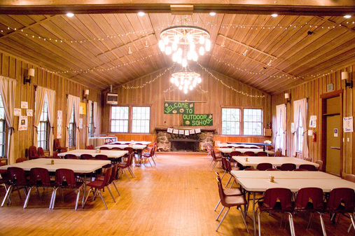dining hill interior with tables and chairs